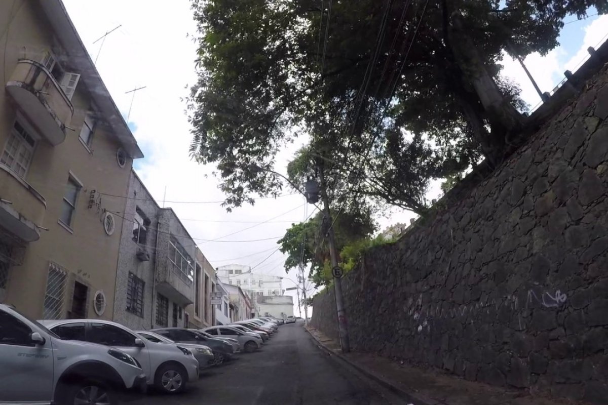 Corpo de homem é encontrado dentro de sacos plásticos em Salvador