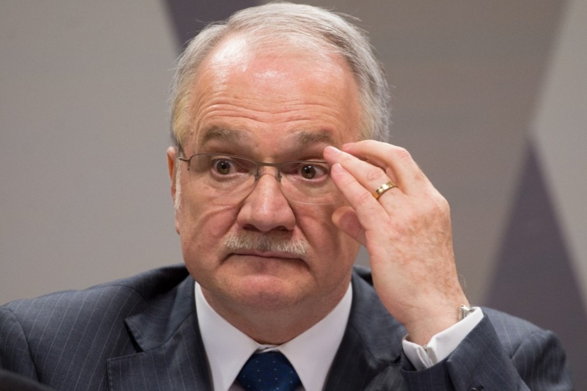 Fachin vota para rejeitar denúncia contra 'quadrilhão do MDB' no Senado