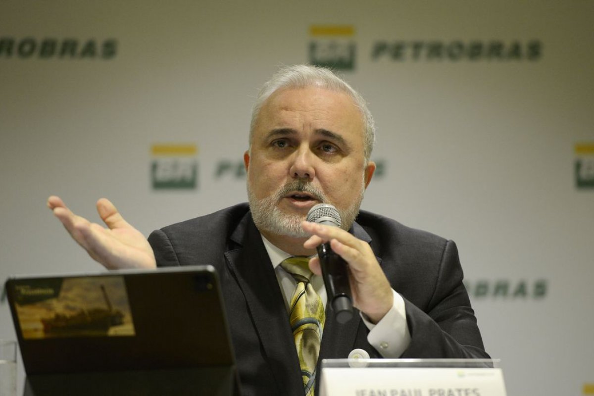 Prates diz que queda de lucro da Petrobras não tem relação com nova política de preços