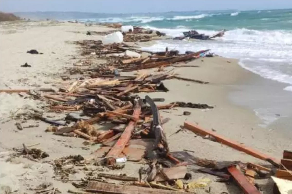 Naufrágio em Lampedusa deixa dezenas de migrantes desaparecidos