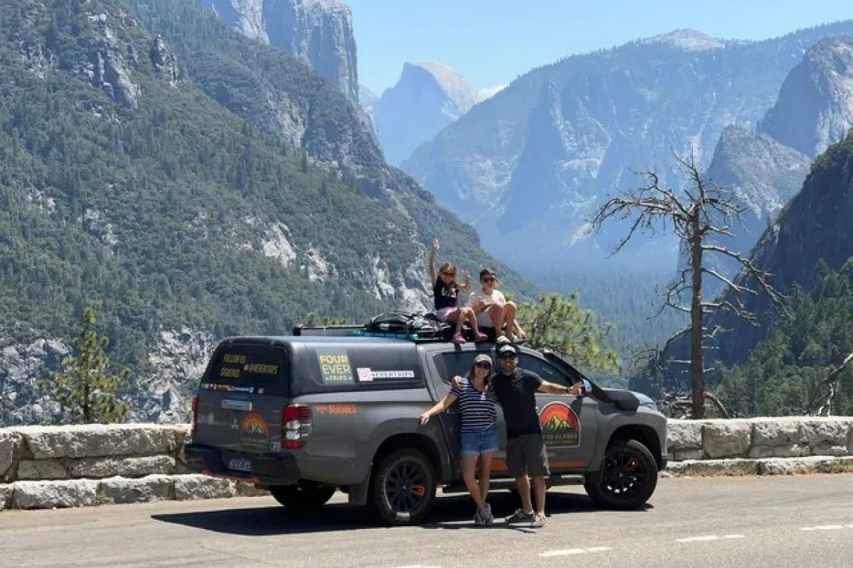 Família brasileira percorre 35 mil quilômetros do Paraná ao Alasca de caminhonete
