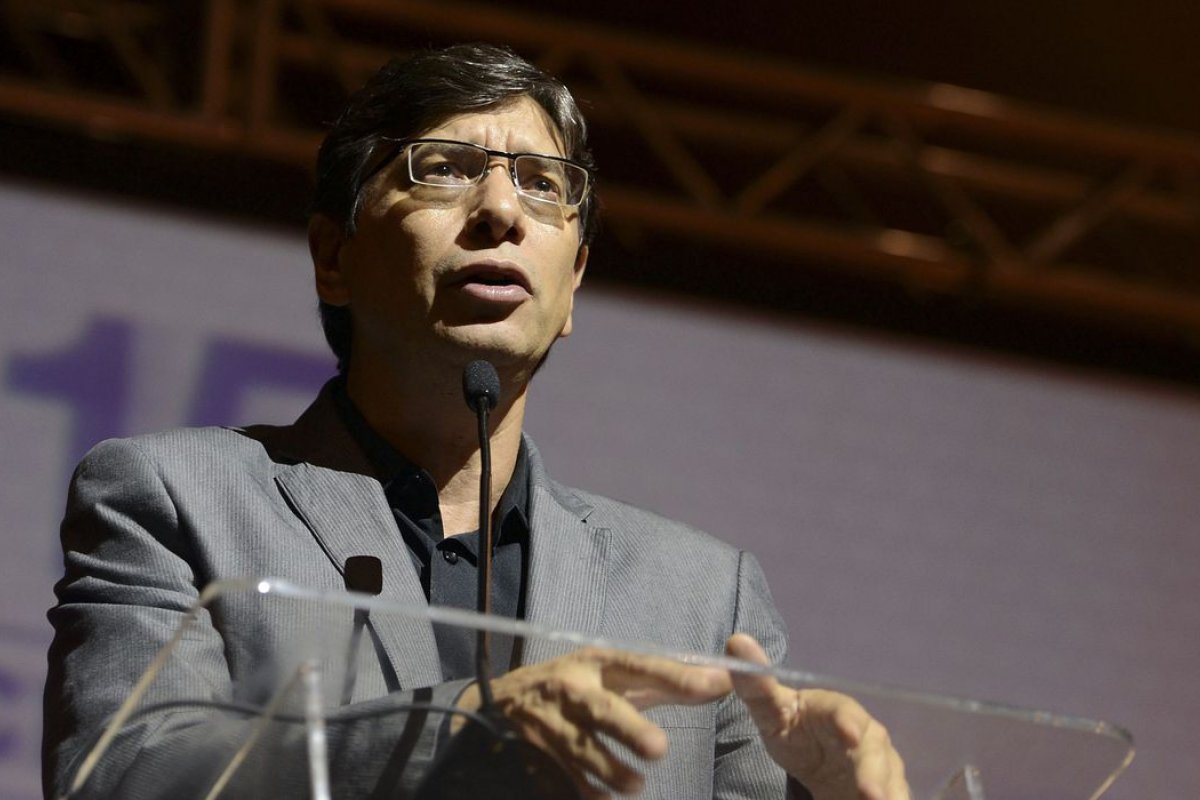 Marcio Pochmann é oficialmente nomeado presidente do IBGE