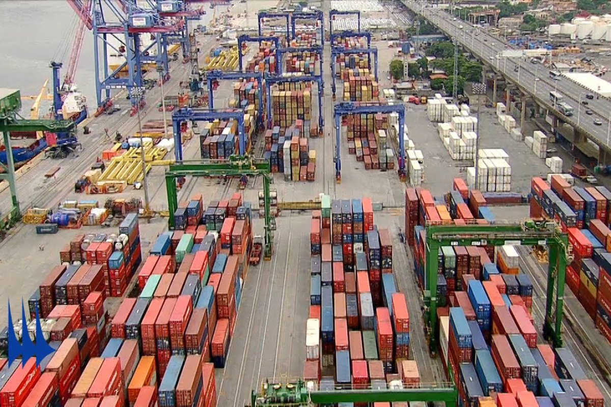 Exportações baianas recuam 43,6% em julho devido à queda de preços e demanda no mercado internacional