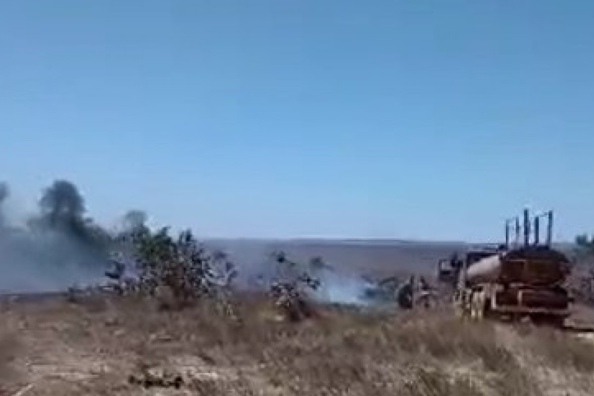 Dois militares morrem e outros seis ficam feridos após queda de helicóptero