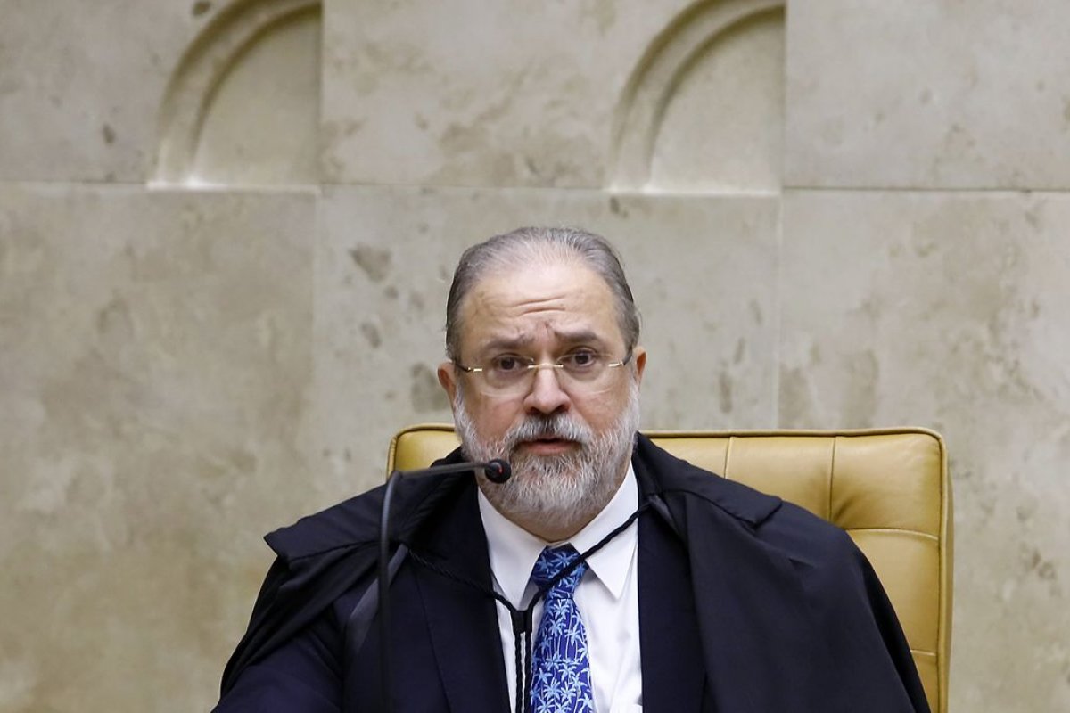 Conselho Superior do MPF vai eleger vice-presidente para definir interino caso mandato de Aras termine sem Lula escolher novo titular