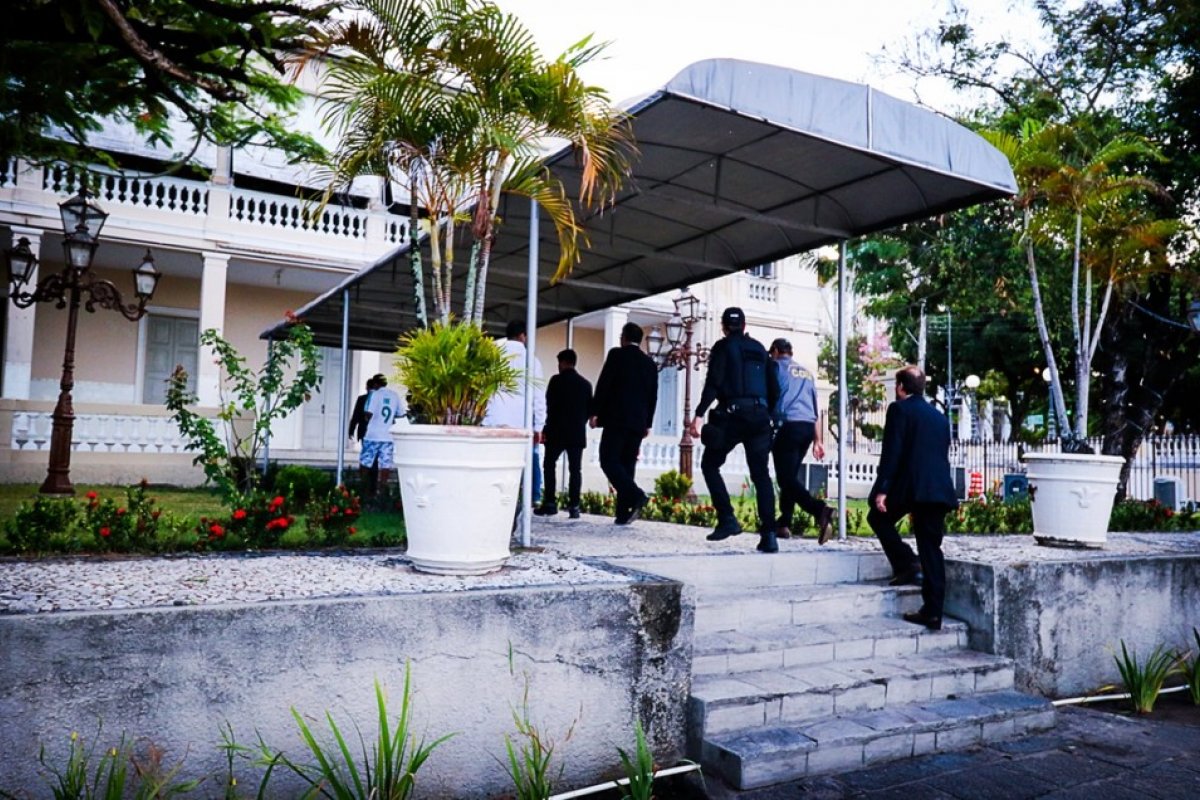 STJ determina o afastamento de dois conselheiros do TCE-PB