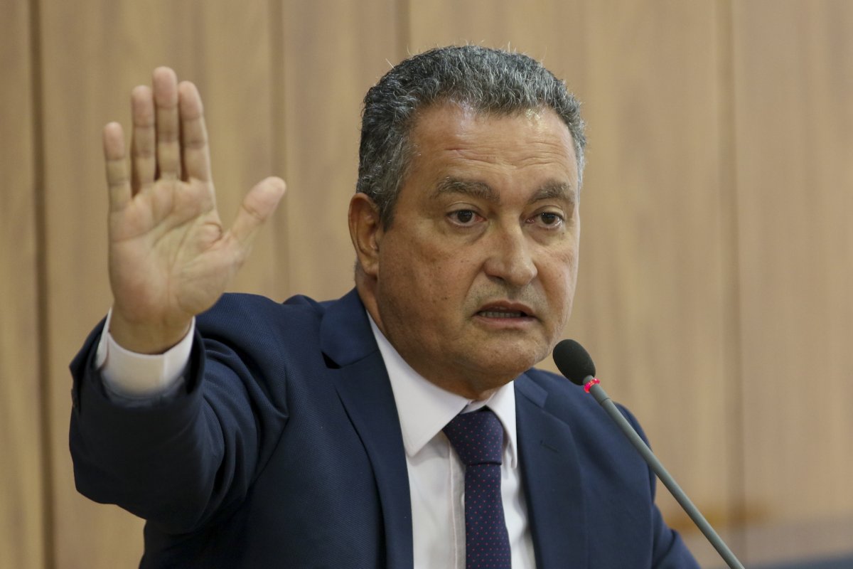 Arthur Lira acata pedido para anular convocação de Rui Costa para CPI da MST