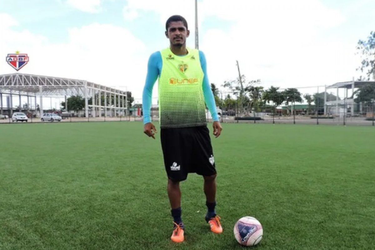 Ex-jogador do Bahia morre de infarto durante treino