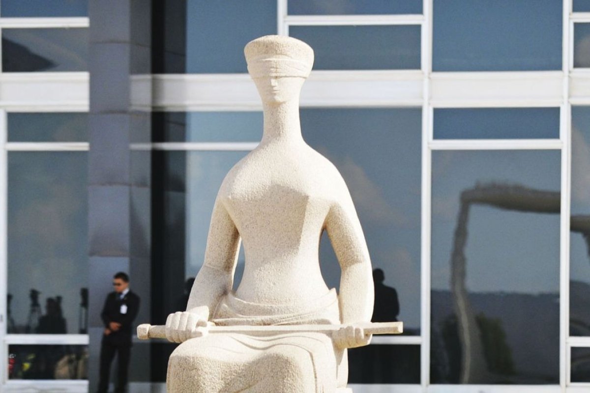 STF julga se mantém decisão de Moraes sobre plano nacional para moradores de rua