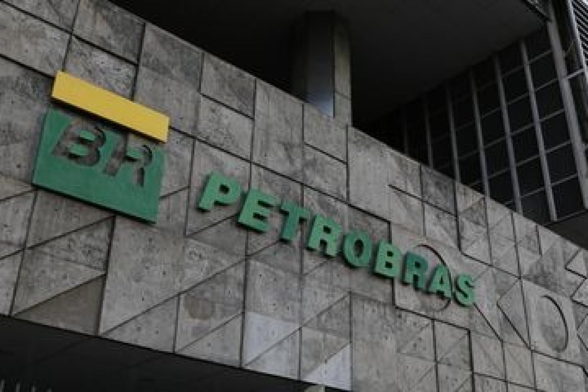 Petrobras anuncia investimentos de R$ 323 bilhões no novo PAC
