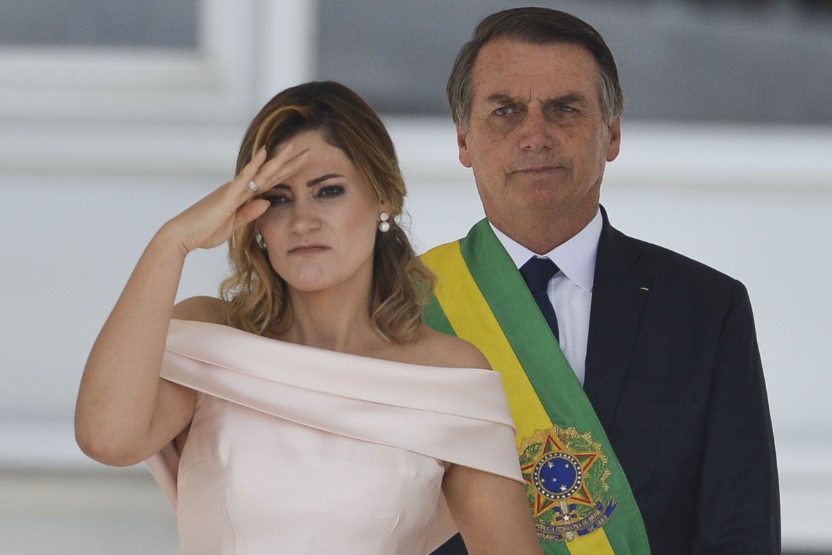 PF pede quebra de sigilo de Jair e Michelle Bolsonaro em investigação que apura esquema de desvio de joias