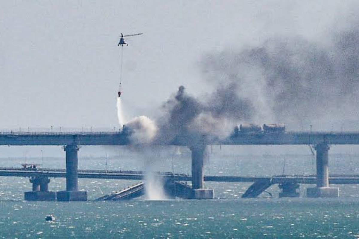 Rússia afirma que abateu mísseis que atingiram a ponte da Crimeia