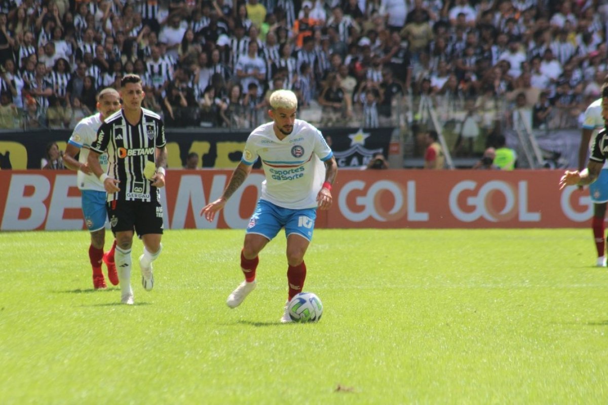 Bahia perde para o Atlético fora e corre risco de entrar no Z-4