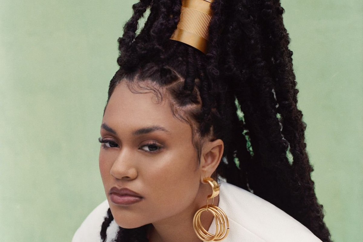 Inspirada na natureza e transmitindo suas raízes, Iuna Falcão lança single!