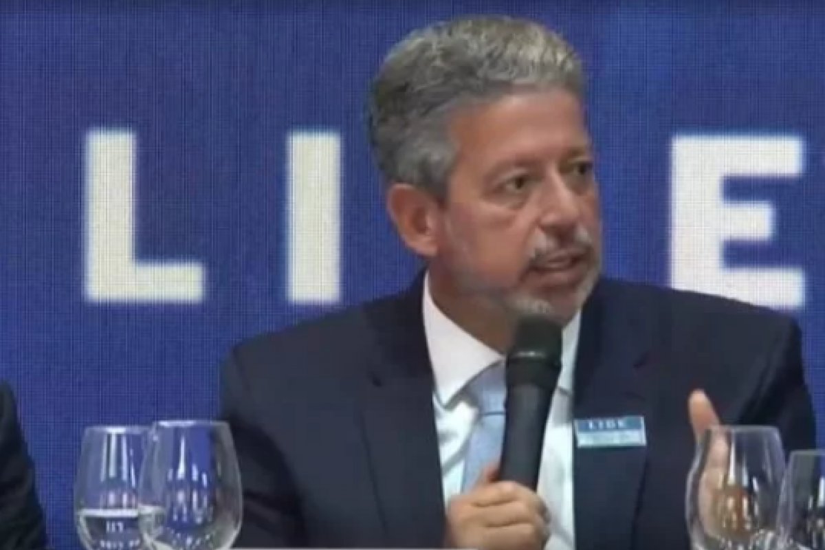 Lira anuncia que novo marco fiscal será votado na próxima terça-feira (22)