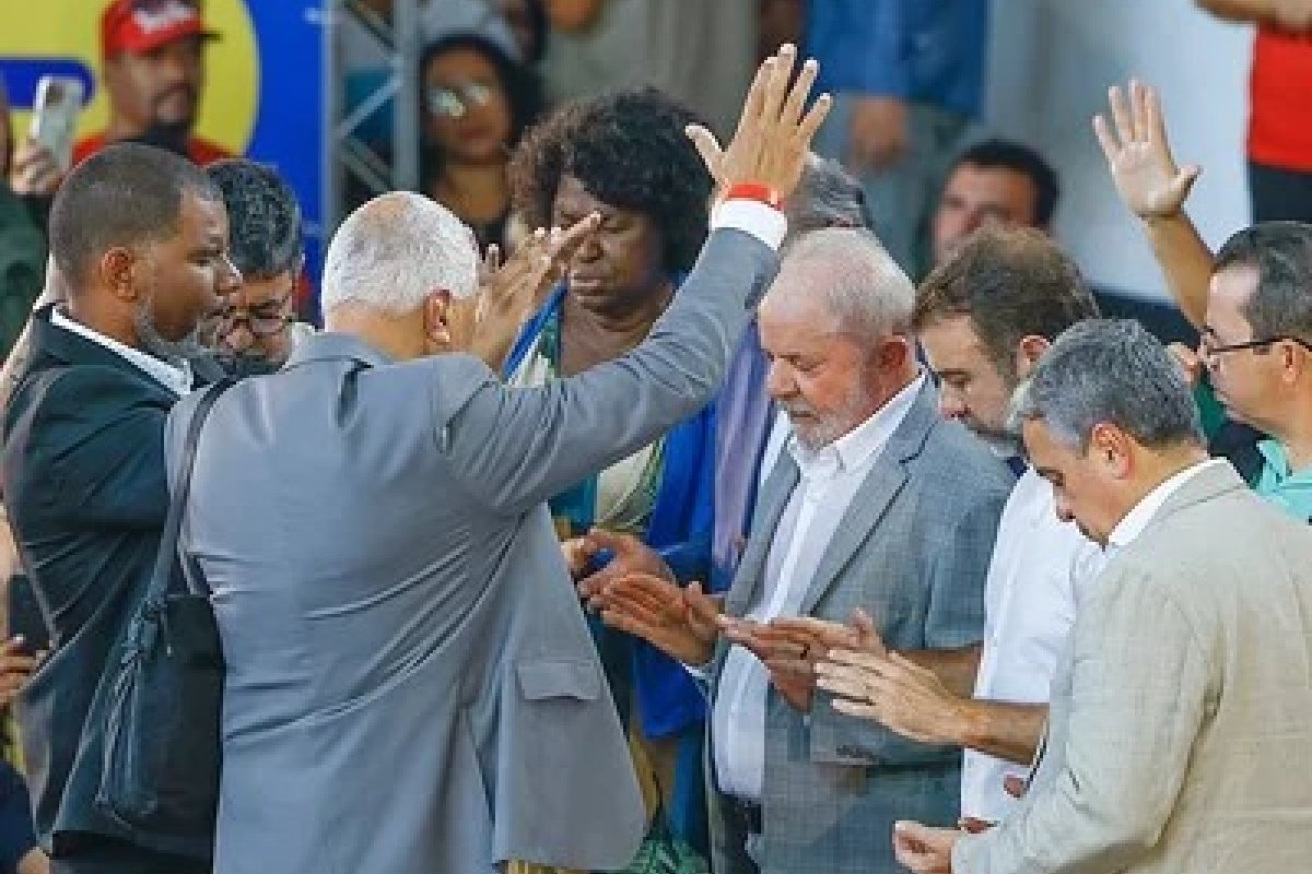 Pesquisa Quaest: 46% dos evangélicos desaprovam governo Lula
