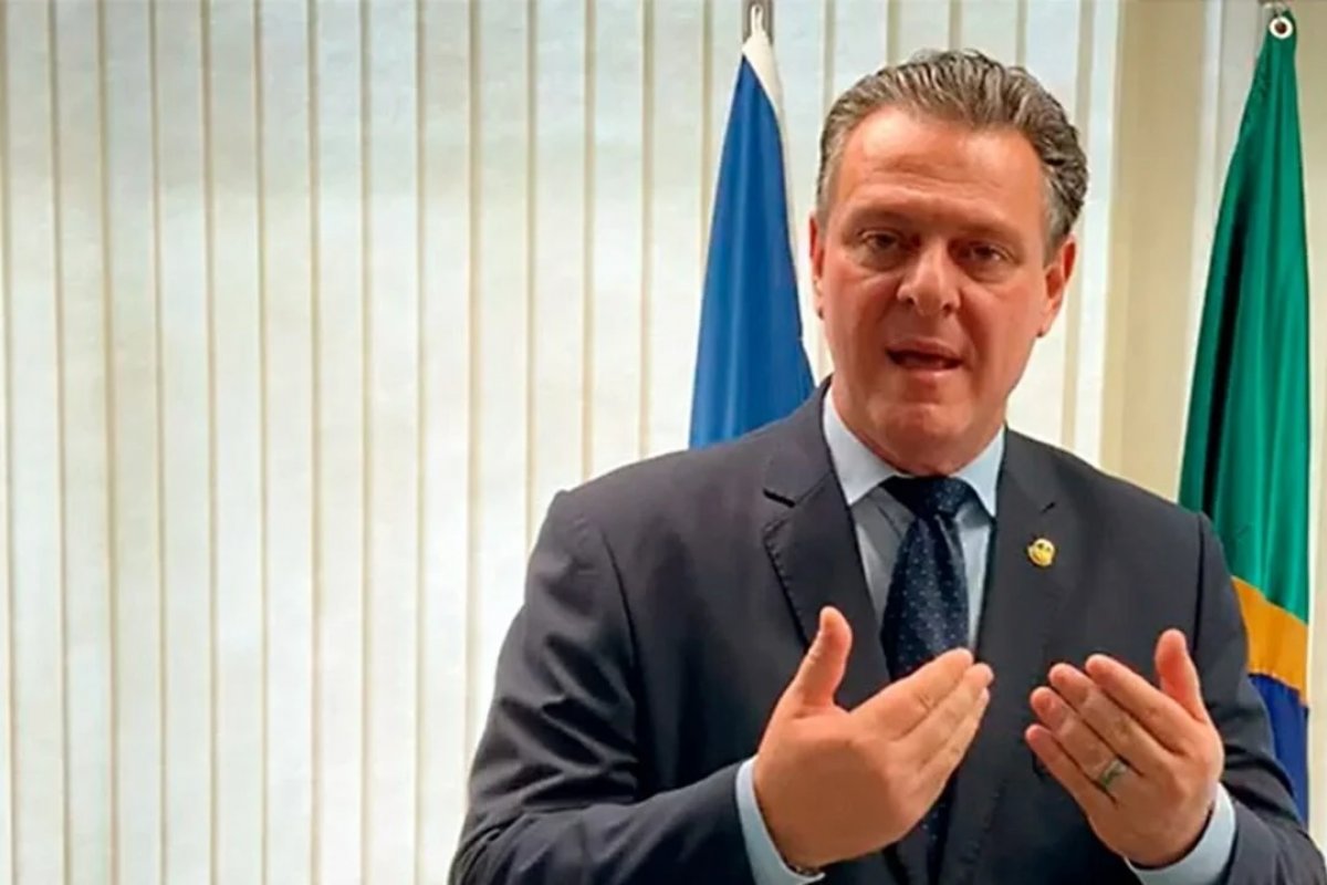 Ministro da Agricultura, Carlos Fávaro, é presença aguardada em sessão da CPI que investiga atuação do MST