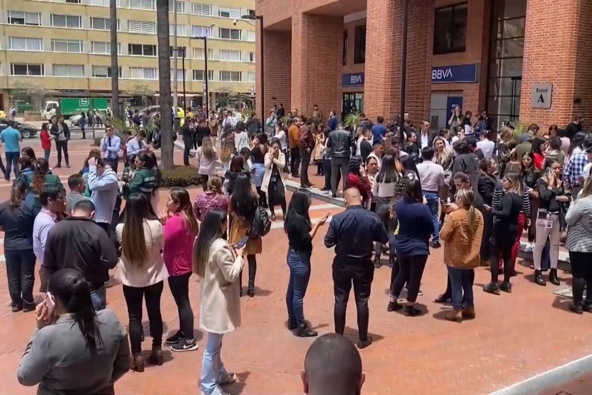 Terremoto de magnitude 6,3 atinge capital da Colômbia e provoca evacuações