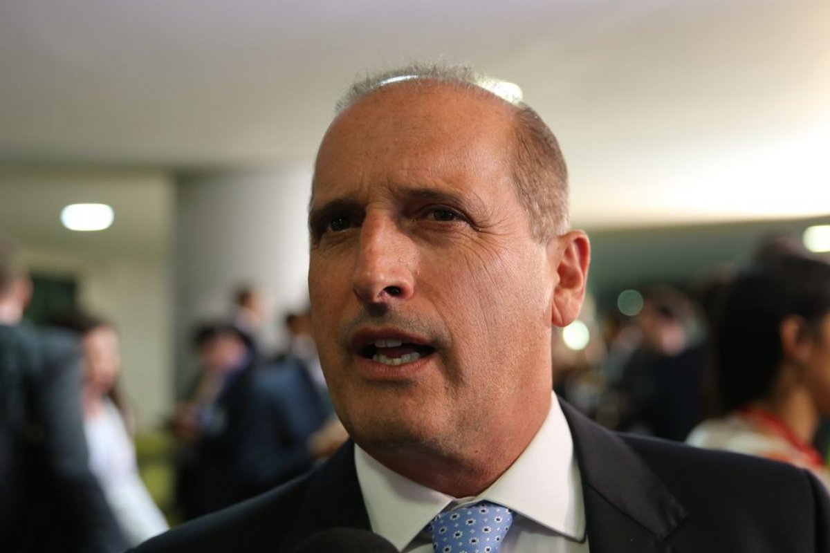 'Continuo acreditando no Bolsonaro', dispara Onyx Lorenzoni