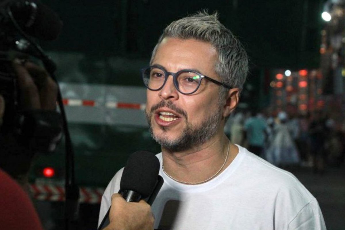 Após citar 'alegria', secretário de Cultura da Bahia apaga post sobre morte de Mãe Bernadete