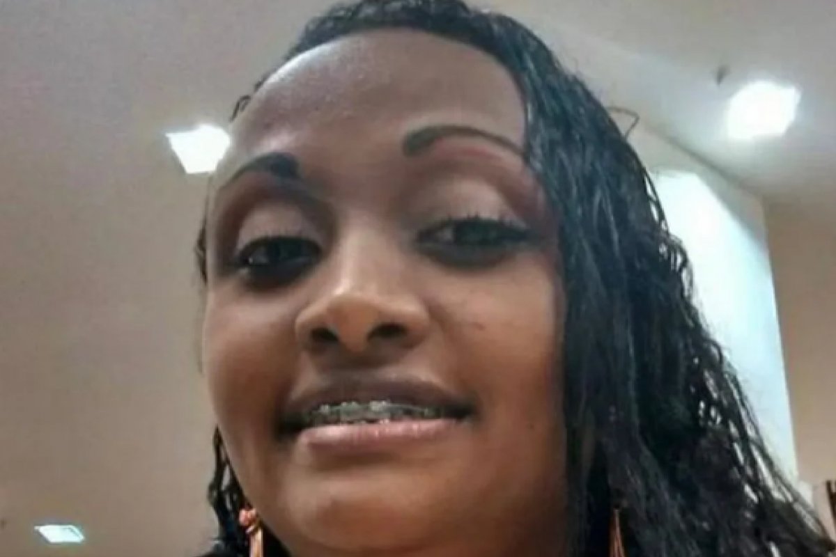 Mulher é encontrada morta dentro de casa em Lauro de Freitas