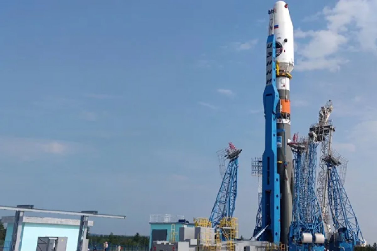 Missão Lunar Russa termina em fracasso: Sonda Luna-25 Colide com a Lua