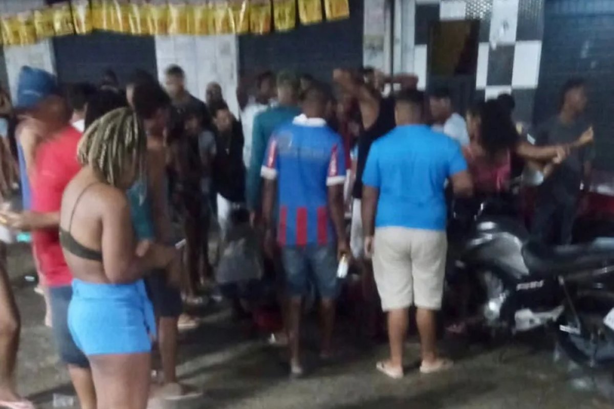 Duas pessoas são mortas a tiros no bairro de Alto de Coutos, em Salvador