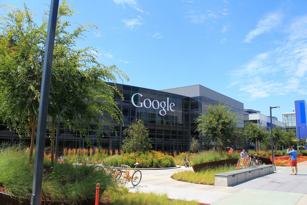 Google testa chatbot de IA que pode dar conselhos aos usuários