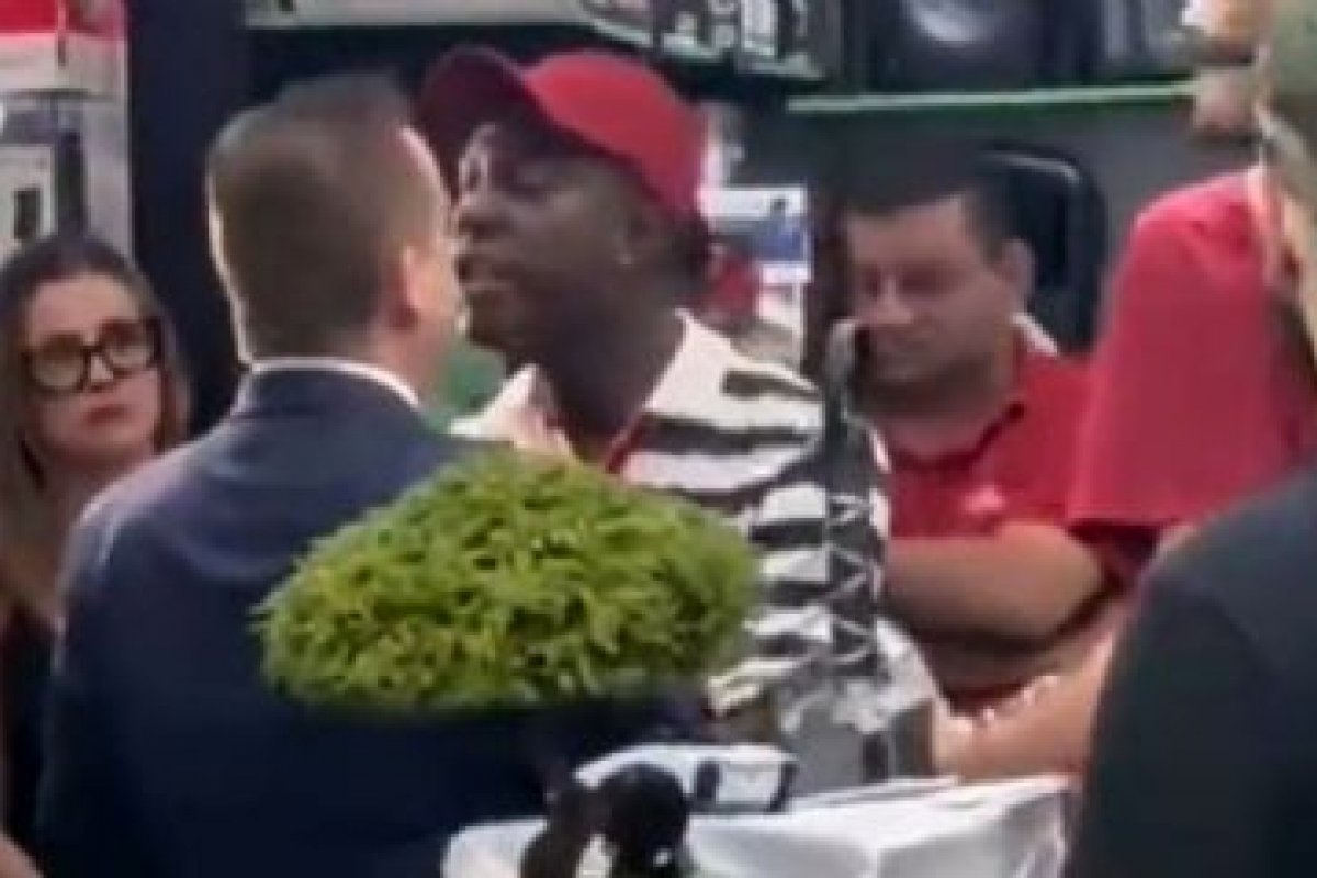 Vídeo: Celso Russomano quase é agredido em gravação: 'Grita comigo agora'