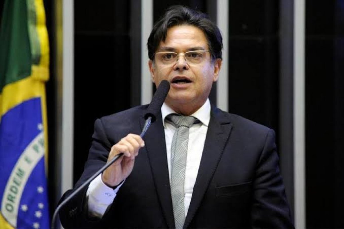 Ex-deputado Eduardo Barbosa morre em Brasília