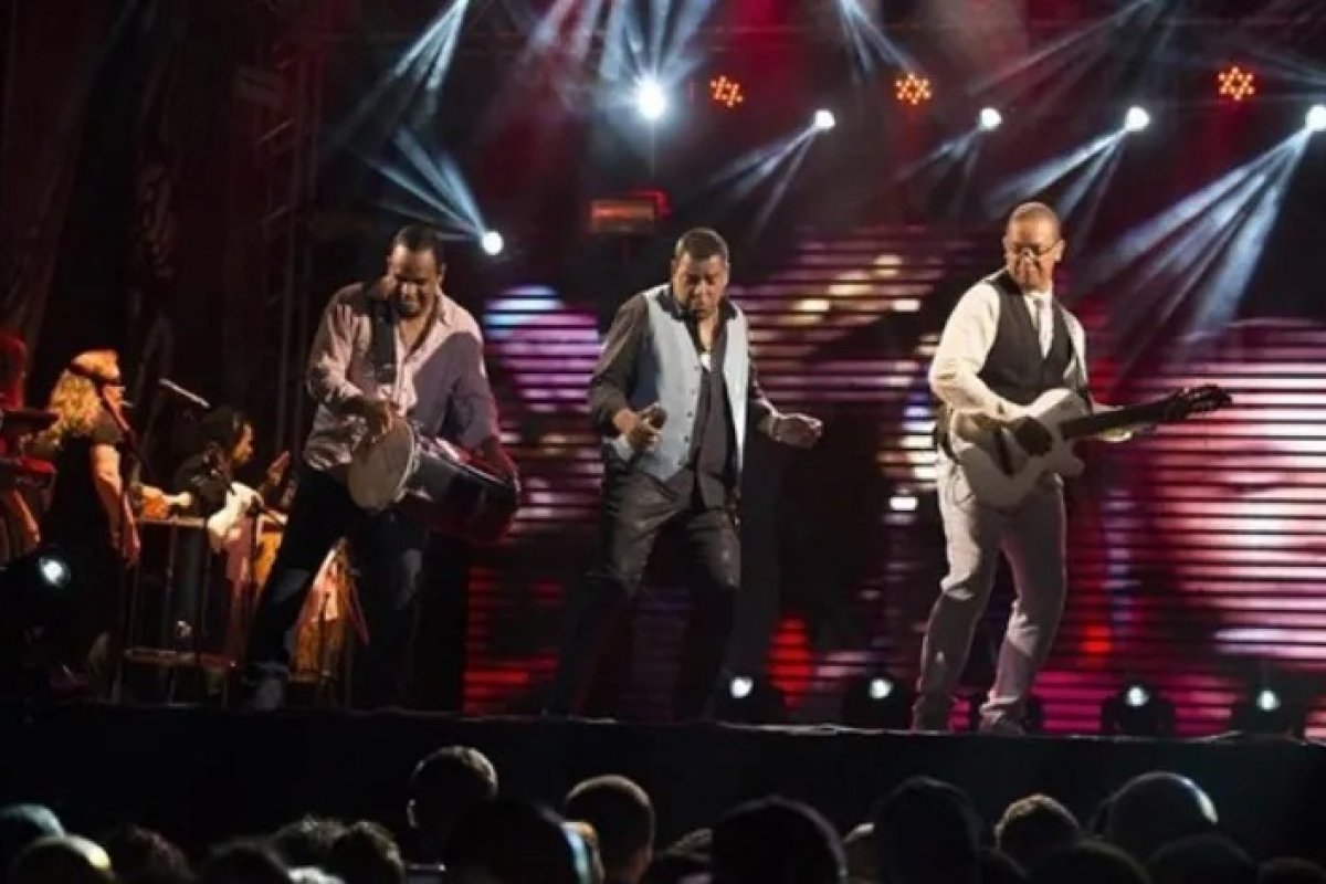 Raça Negra comemora 40 anos de carreira com show especial em Lauro de Freitas