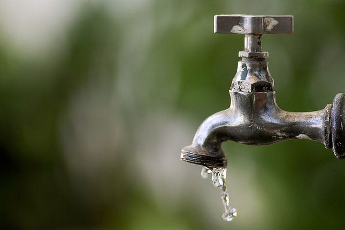 Embasa encaminha proposta para reajuste de 8,3% na tarifa de água e esgoto