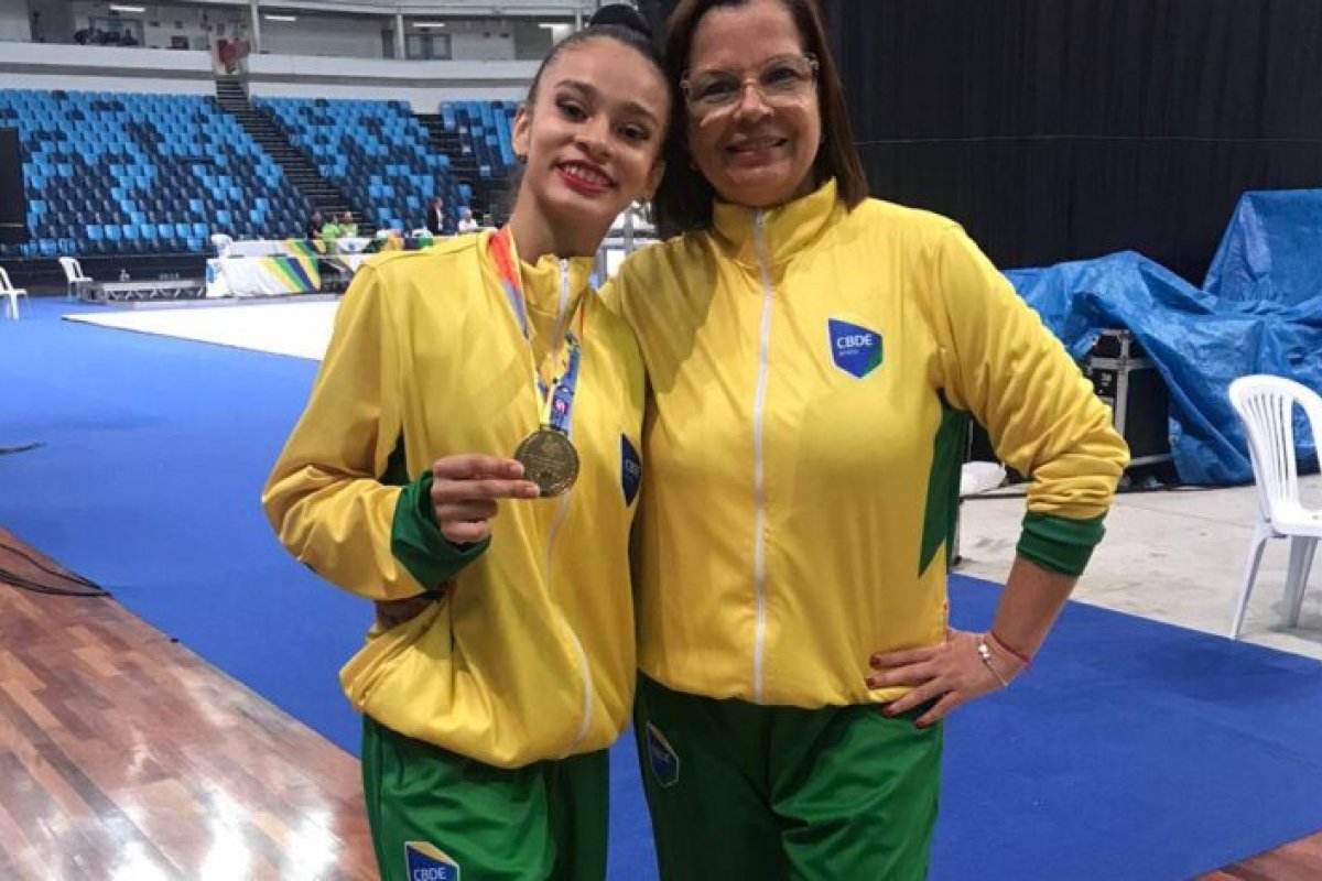 Ginasta baiana Keila Santos conquista quatro medalhas de ouro em Campeonato Mundial