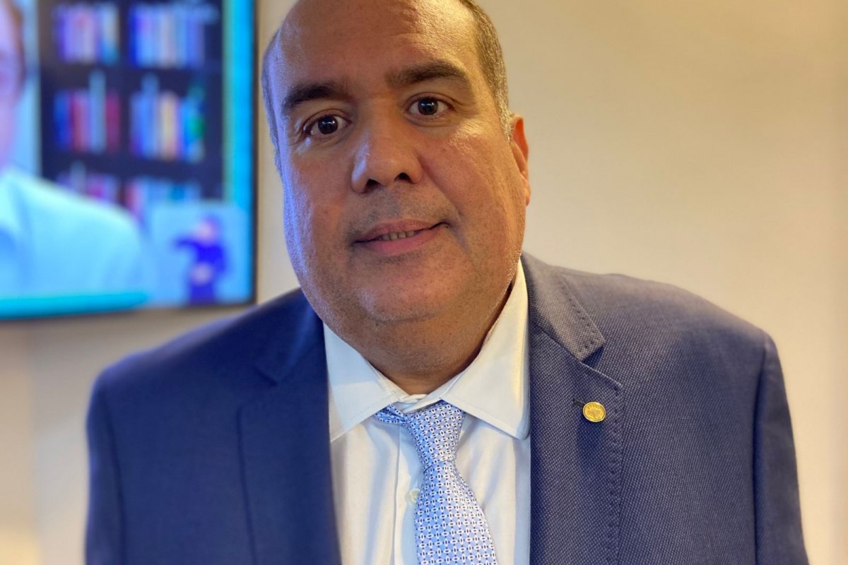 "É mais um estelionato eleitoral que o governo do PT impõe a Bahia", afirma Sandro Régis sobre votação de empréstimo de R$ 400 milhões