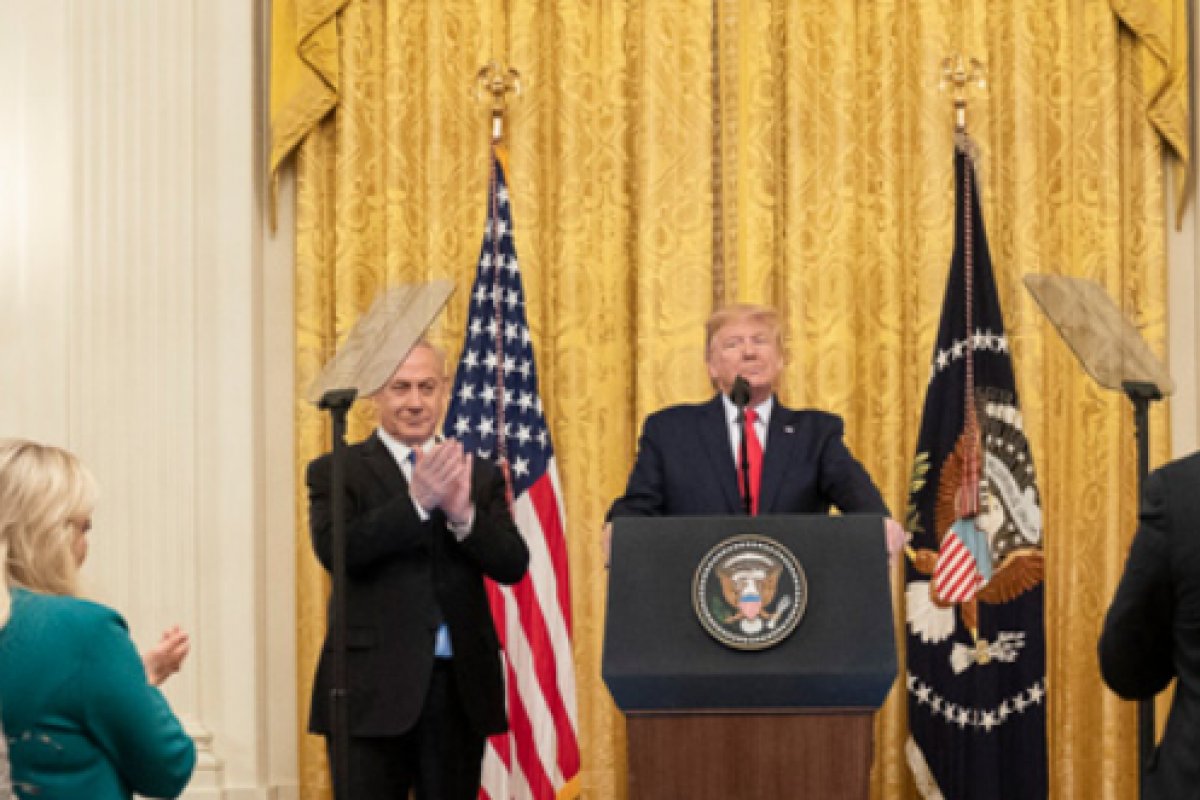 Trump se entrega à polícia na Geórgia