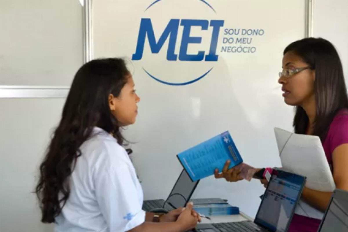 Ministério do Desenvolvimento quer aumentar limite do faturamento do MEI para quase R$ 145 mil