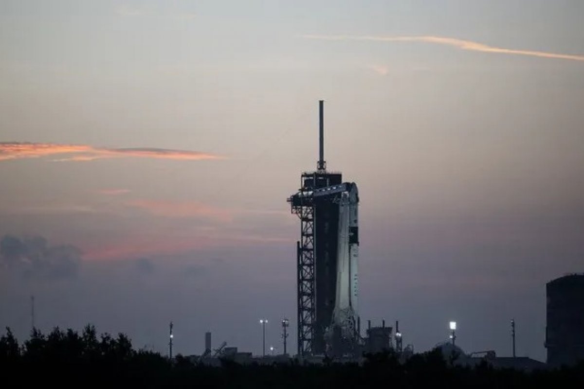 Missão espacial conjunta Nasa-SpaceX para a Estação Espacial Internacional é adiada para sábado (26)
