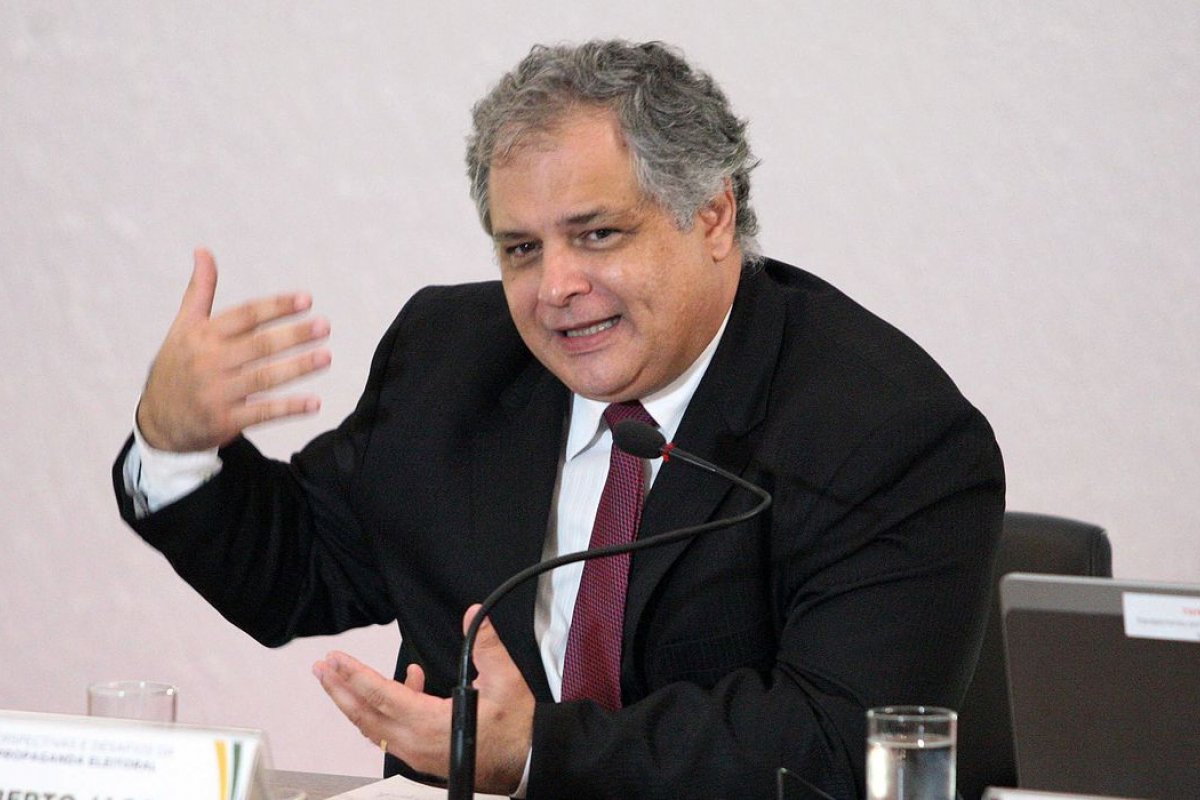 Aras designa novo subprocurador da República para atuar no STF