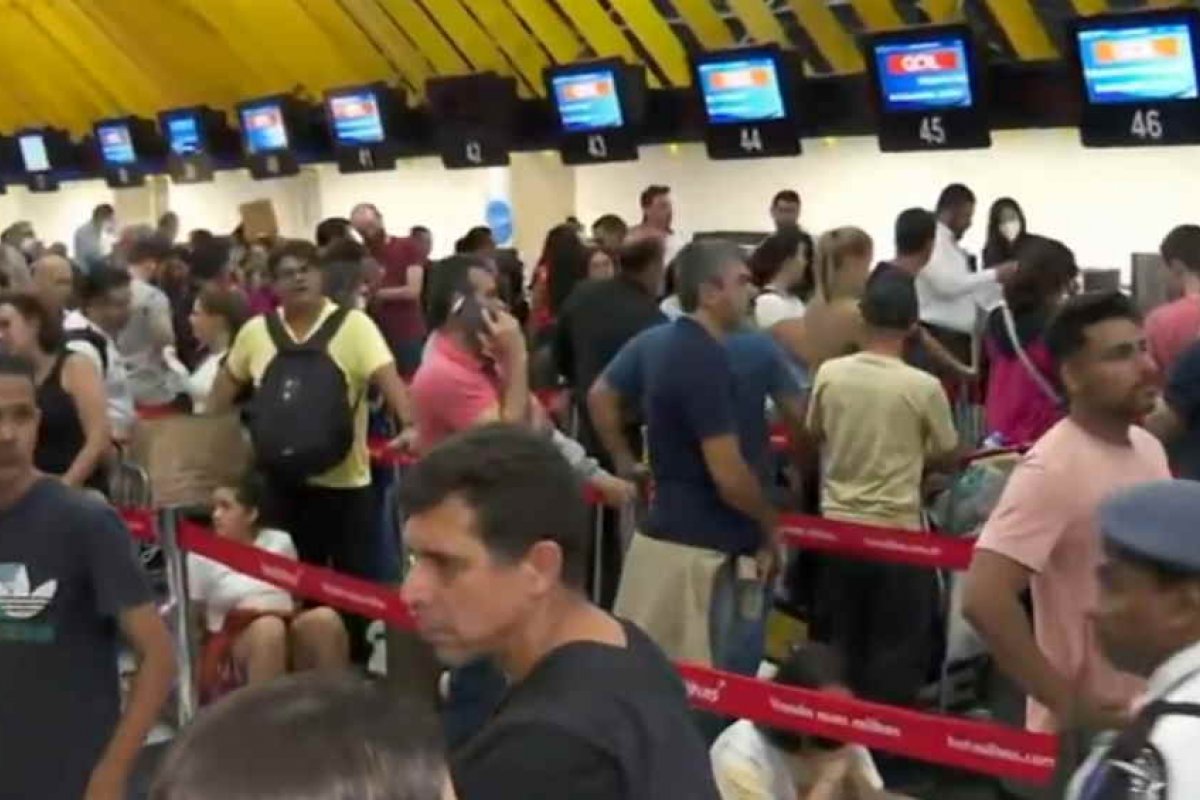 Alerta falso de sequestro em voo fecha aeroporto de Congonhas por 1 hora