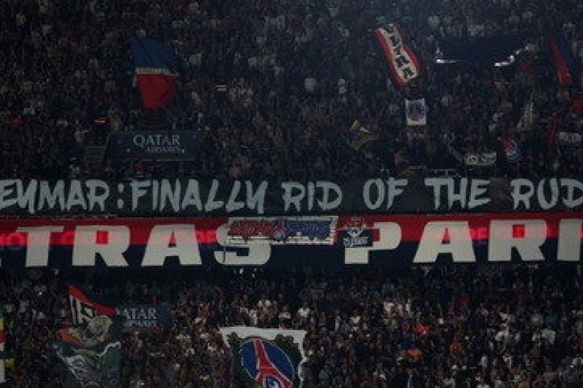 Torcida do PSG comemora saída de Neymar: 'Finalmente'