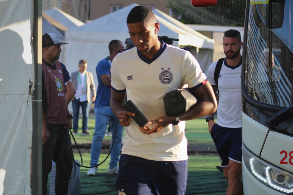 Após derrota, time do Bahia desembarca nesta segunda-feira (28) em Salvador