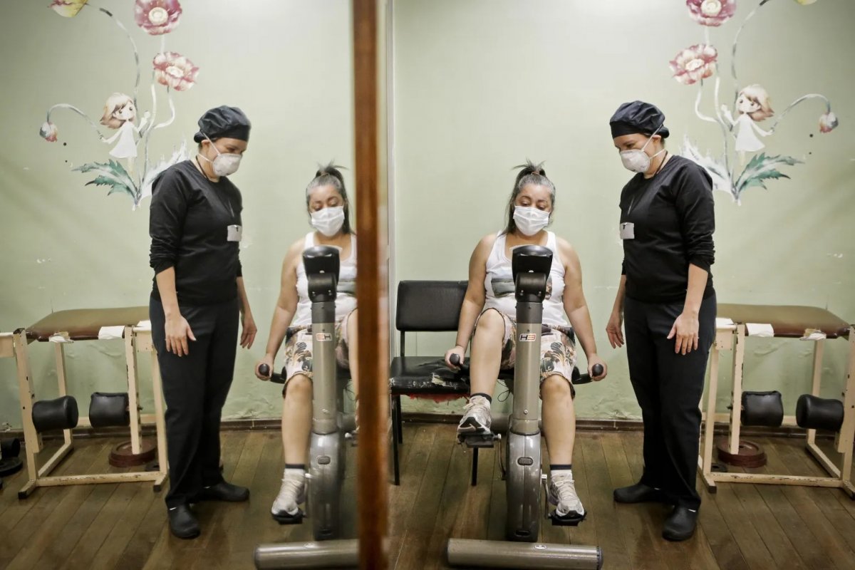 Estudo revela que sobreviventes de Covid-19 no Início da pandemia continuam em maior risco de problemas de saúde