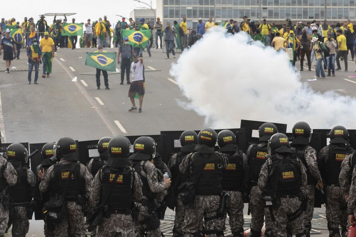 8 de janeiro: Força Nacional de Segurança diz que recebeu orientações sobre como agir um dia antes