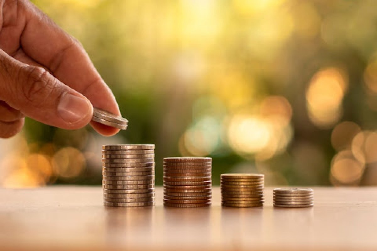 Um em cada três brasileiros precisa fazer atividades extras para complementar a renda, aponta pesquisa