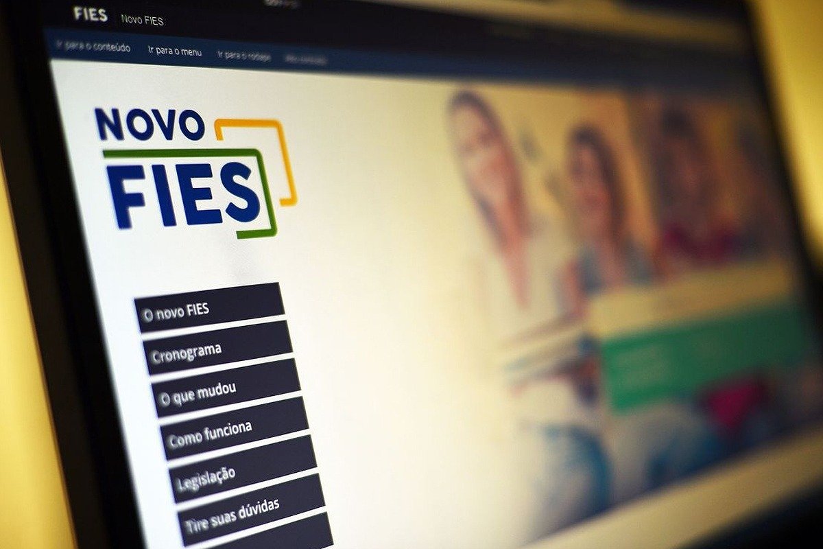 MEC convocará candidatos do Fies pela lista de espera nesta terça (29)