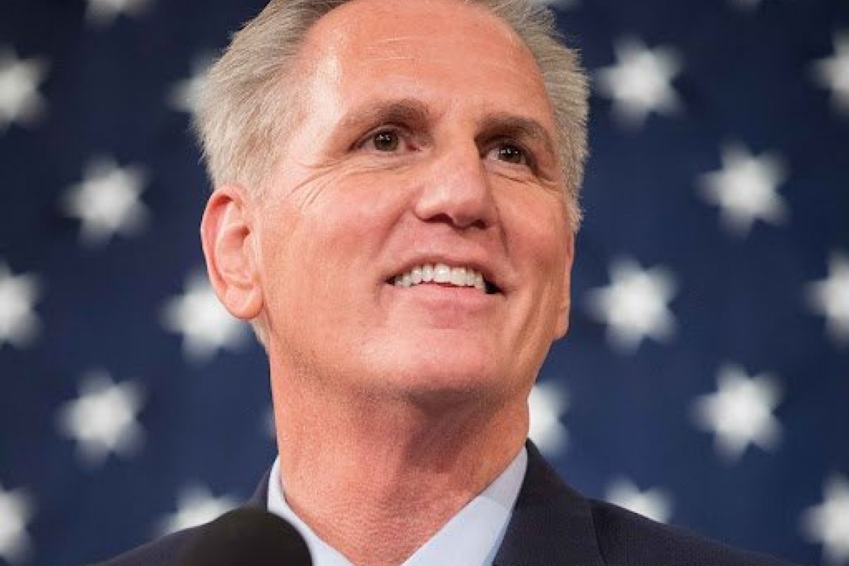 Presidente da Câmara nos EUA dá início às articulações para impeachment de Biden