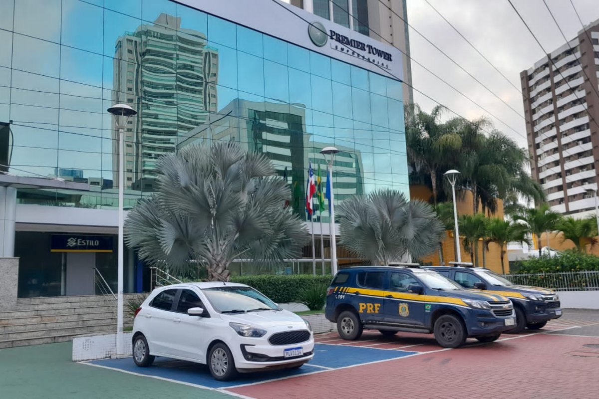 'Lavanderia dos Sonhos': operação apreende dinheiro e documentos em endereços ligados ao jogo do bicho em Salvador