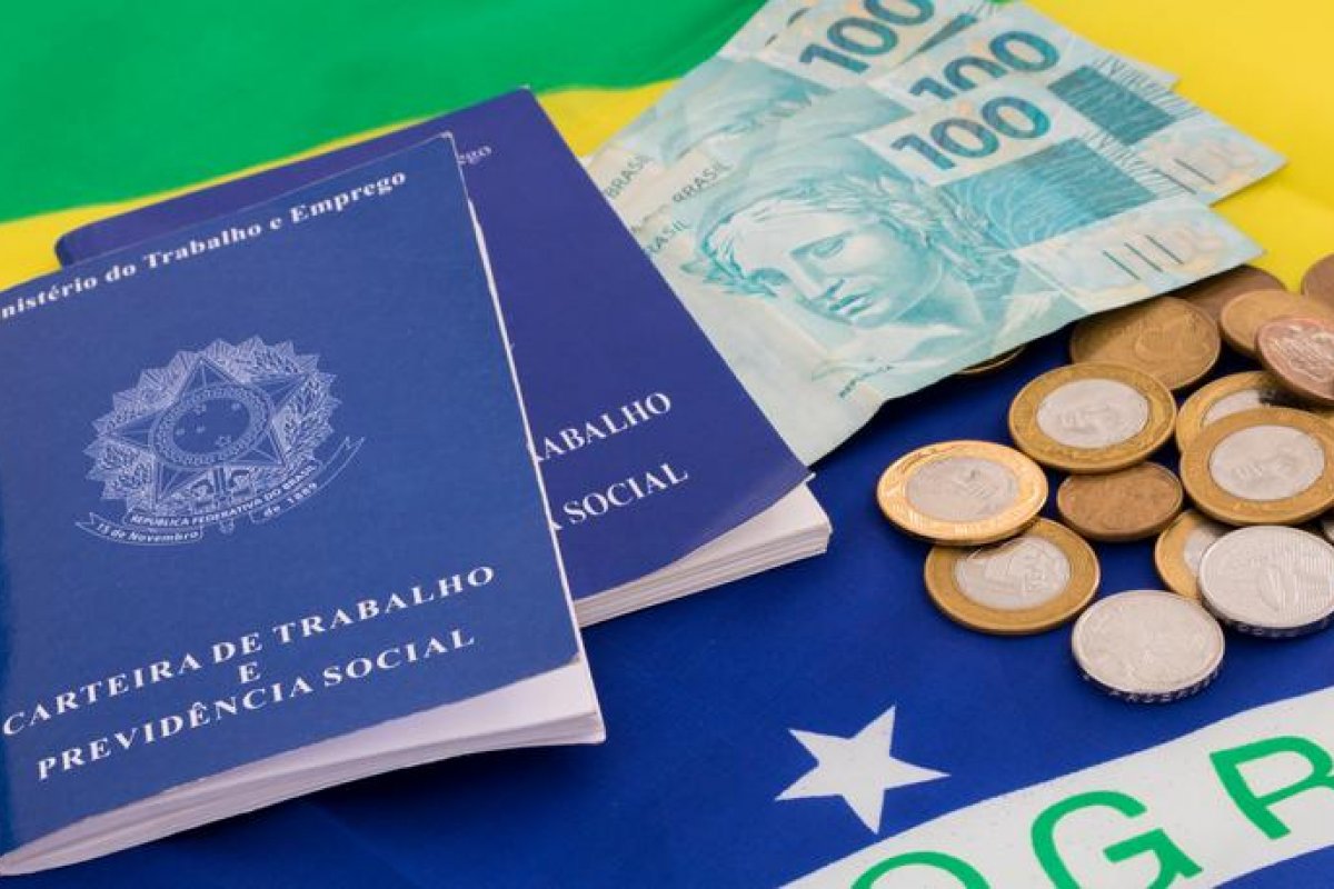 Salários devem crescer 3,9% no Brasil ainda em 2023, aponta levantamento