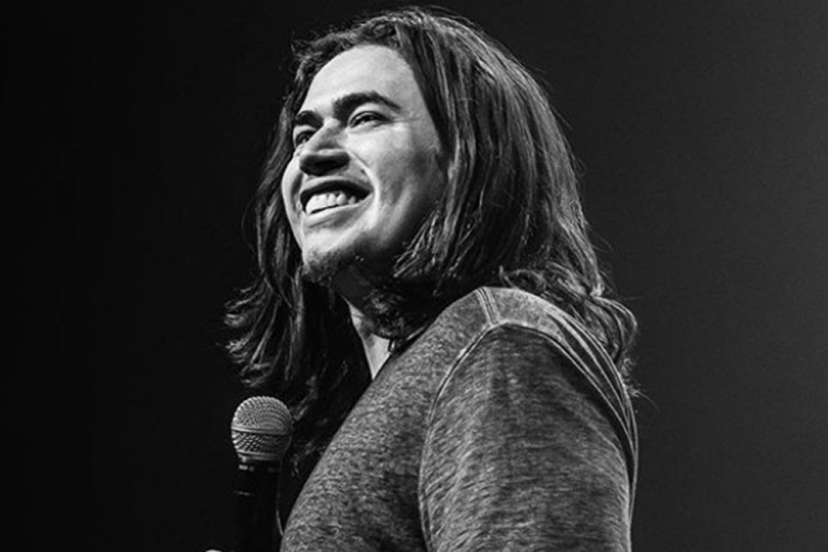 Whindersson Nunes passa mal e para no hospital