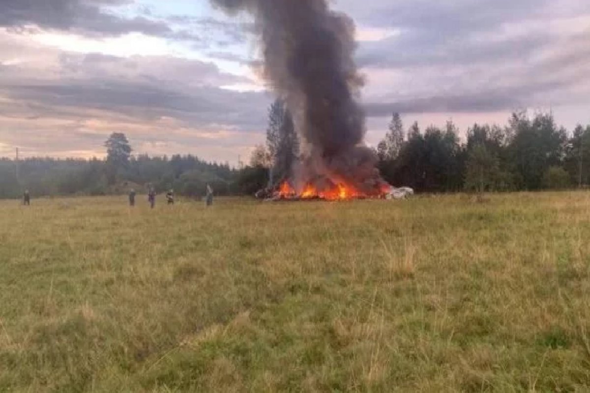 Kremlin suspeita de queda deliberada de avião de Prigozhin